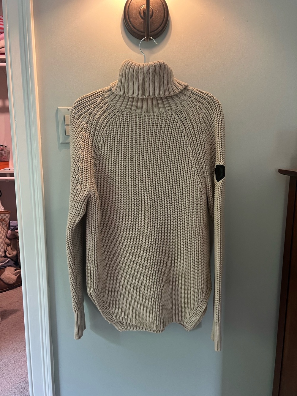 Alp & Rock Turtleneck sweater